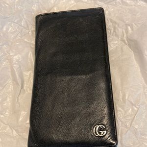 Pre loved Gucci wallet